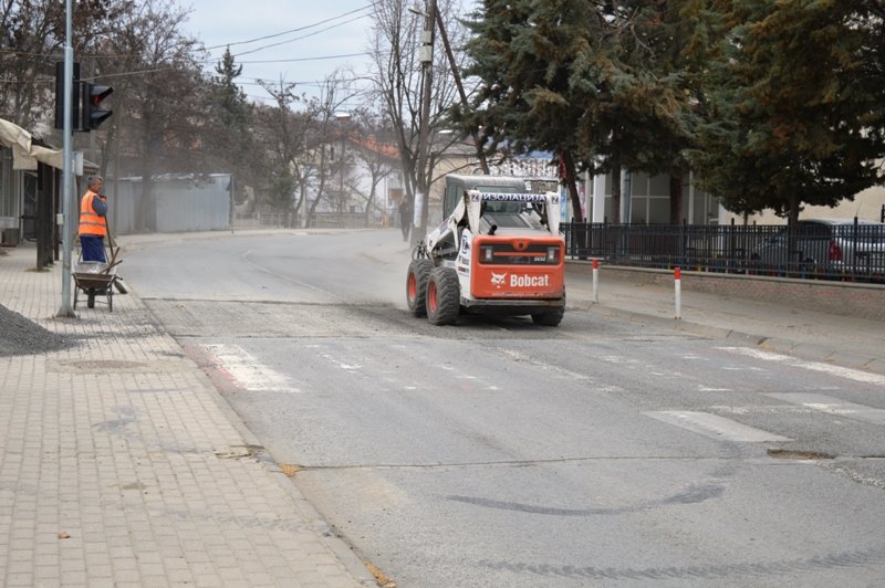 Општина Кавадарци / Нов сообраќаен проект пред училиштата во градот и село Ваташа