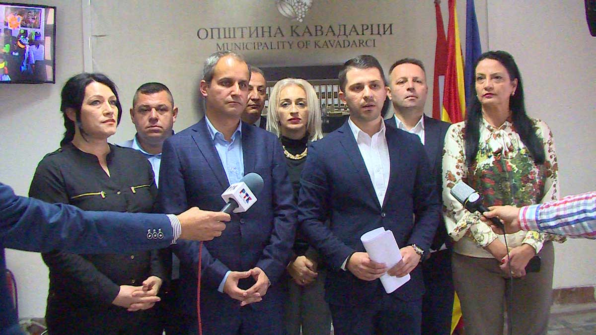 /Видео/ Советничката група на ВМРО-ДПМНЕ -Кавадарци е против  пренамената на земјиштетето на Игм Трејд од Г2 во Г1.