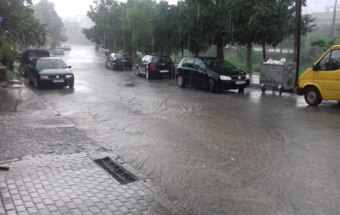 Пороен дожд во Кавадарци
