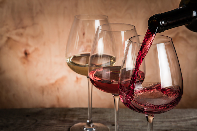 Соопштение од  „Здружението на  извозници на вино и други пијалаци произведени од грозје