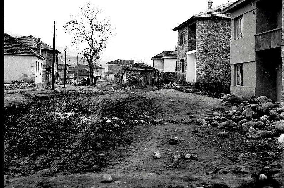 Стари фотографии на Кавадарци-Улицата„Страшо Пинџур„-1956-та