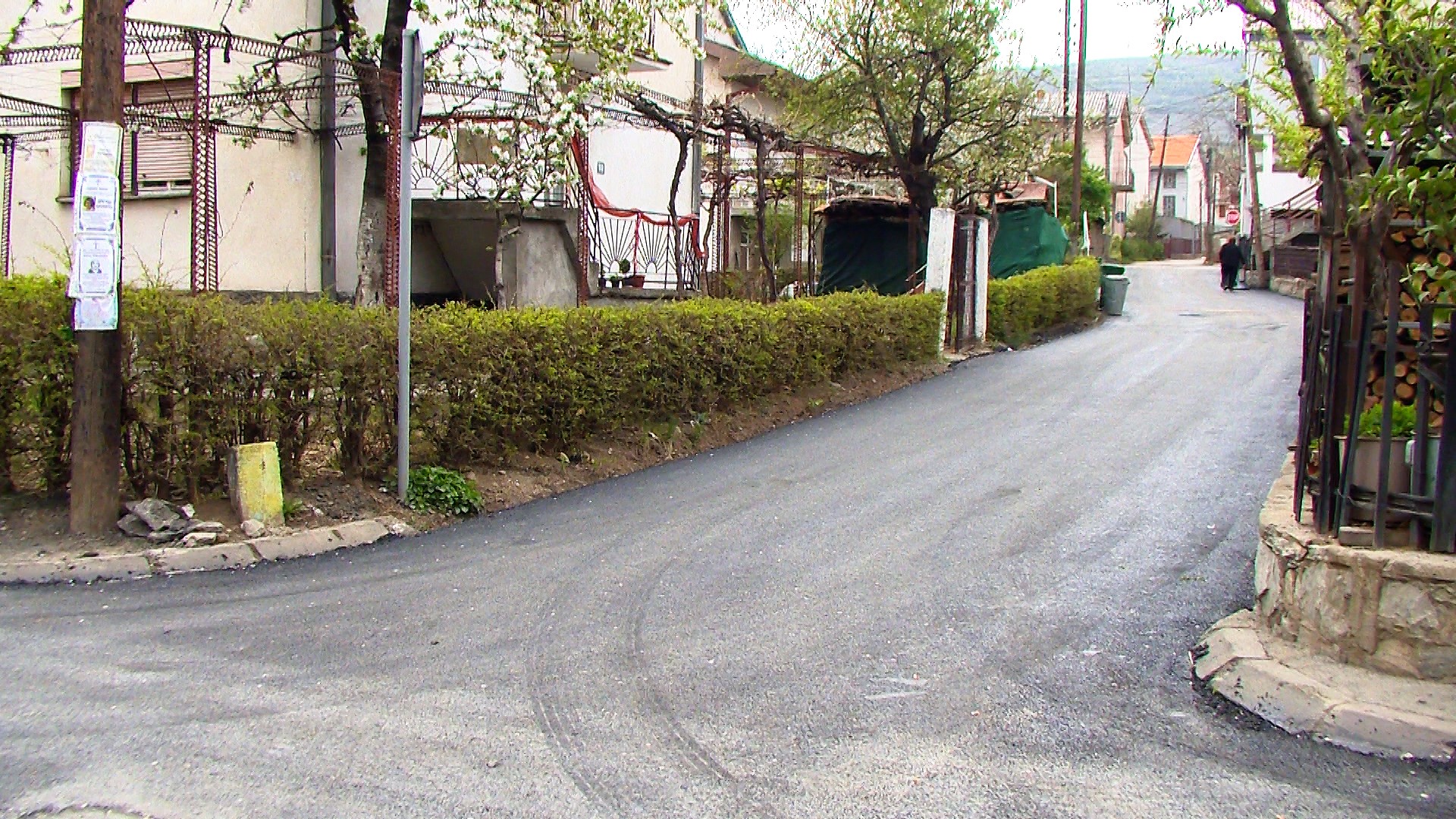 (Видео) Асфалтирани 3 улици во Кавадарци и Ваташа