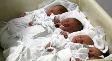Росоман:Три илјади денари за секое првороденче 