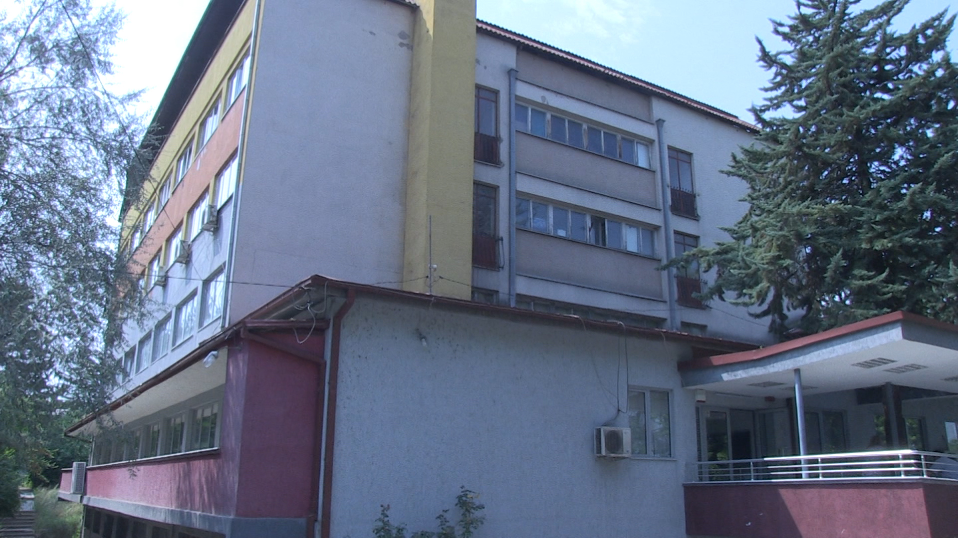 ВИДЕО:Реновирани просториите во ученичкиот дом во Кавадарци