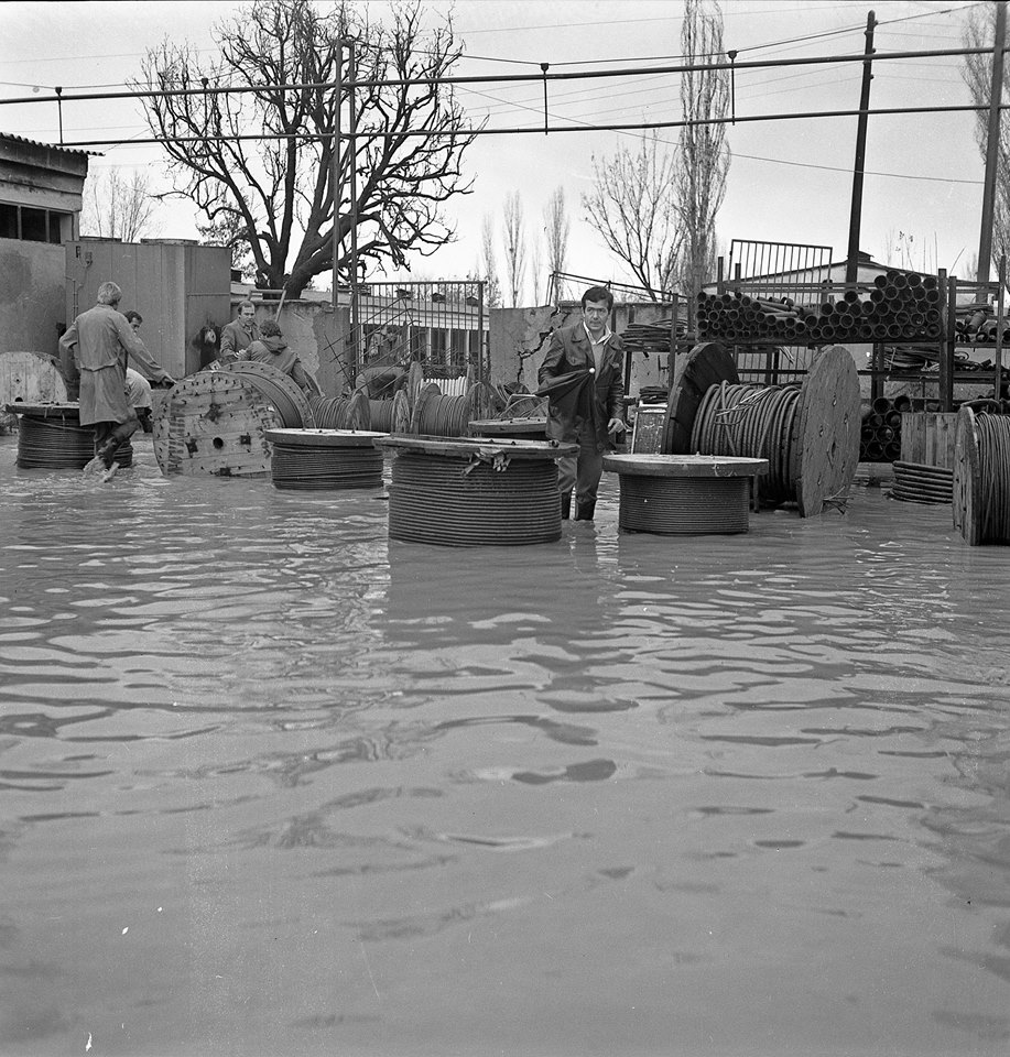 Стари фотографии на Кавадарци-Поплава  1995 година