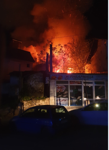 Кавадарци / Пожар во центарот на Кавадарци