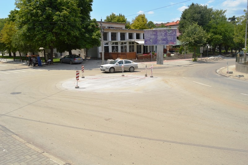 Општина Кавадарци / Два кружни  тека на „7 - Септември„