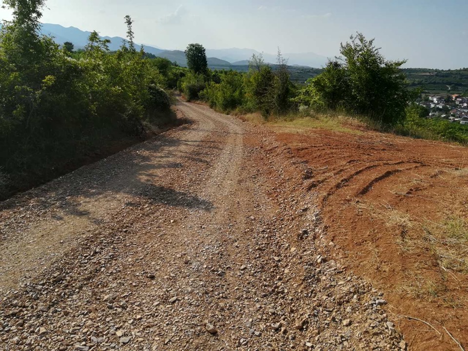 ЛС Кавадарци / Реконструкција на пристапен пат до земјоделско обработливо земјиште во општина Кавадарци: Кошани - Бегниште 