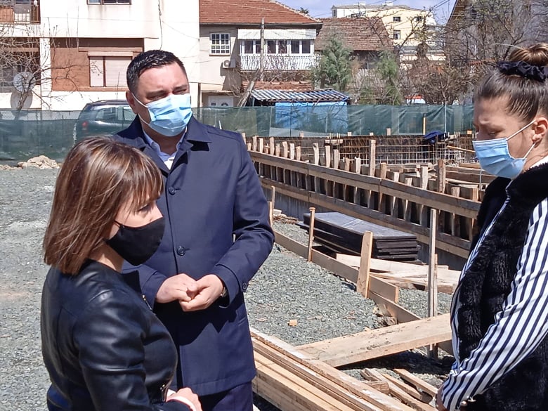 / видео / Министерката за  образование и наука Мила Царовска во Кавадарци