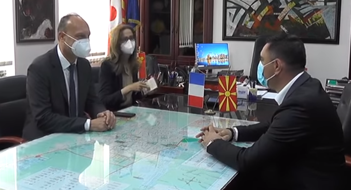 (Видео) Амбасадорот на Франција во земјава-Сирил Бомгартнер денеска Кавадарци