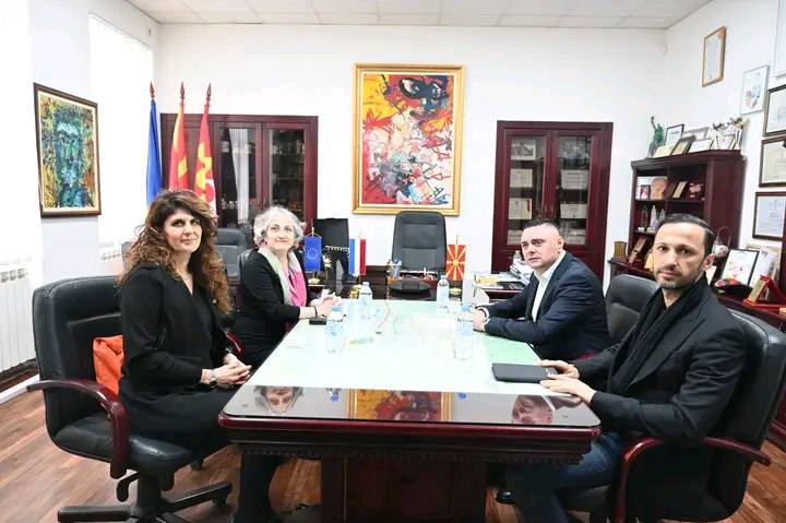 АМБАСАДОРКАТА НА ХОЛАНДИЈА РАЗГОВАРАШЕ СО ЈАНЧЕВ