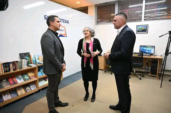 620090452_1304808621668185_2933022555511121293_n